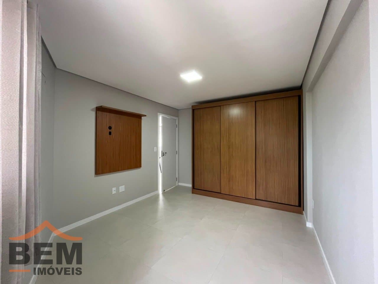 Apartamento para Locação com 1 quarto e 49m² no bairro Fazenda, em Itajaí