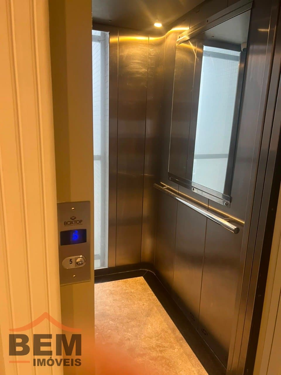 Apartamento para Venda com 3 quartos e 129m² no bairro Centro, em Navegantes