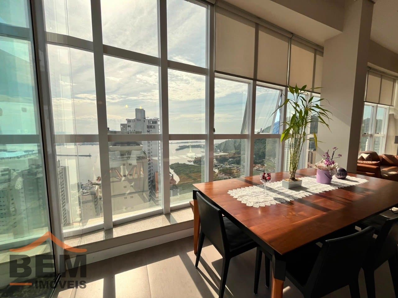 Apartamento para Venda com 3 quartos e 205m² no bairro Fazenda, em Itajai