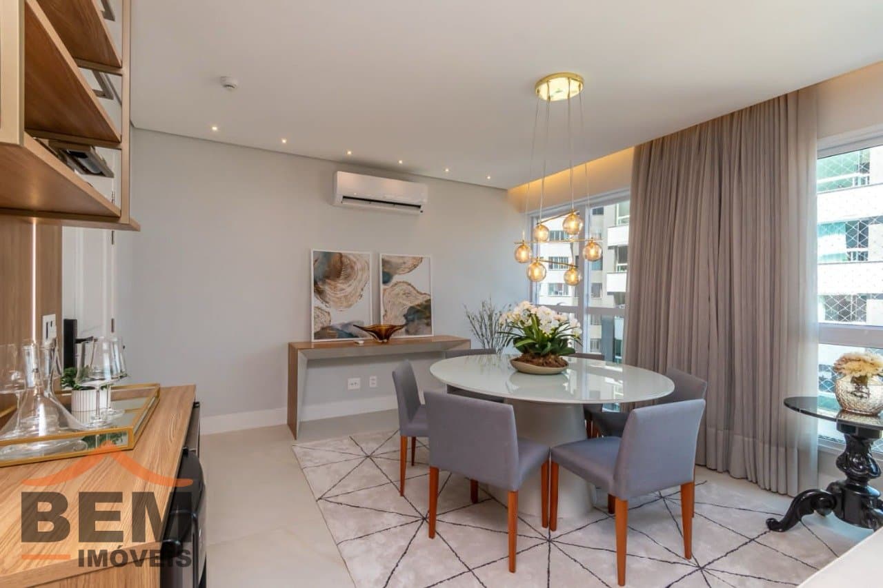 Apartamento para Venda com 4 quartos e 132m² no bairro Centro, em Balneário Camboriú