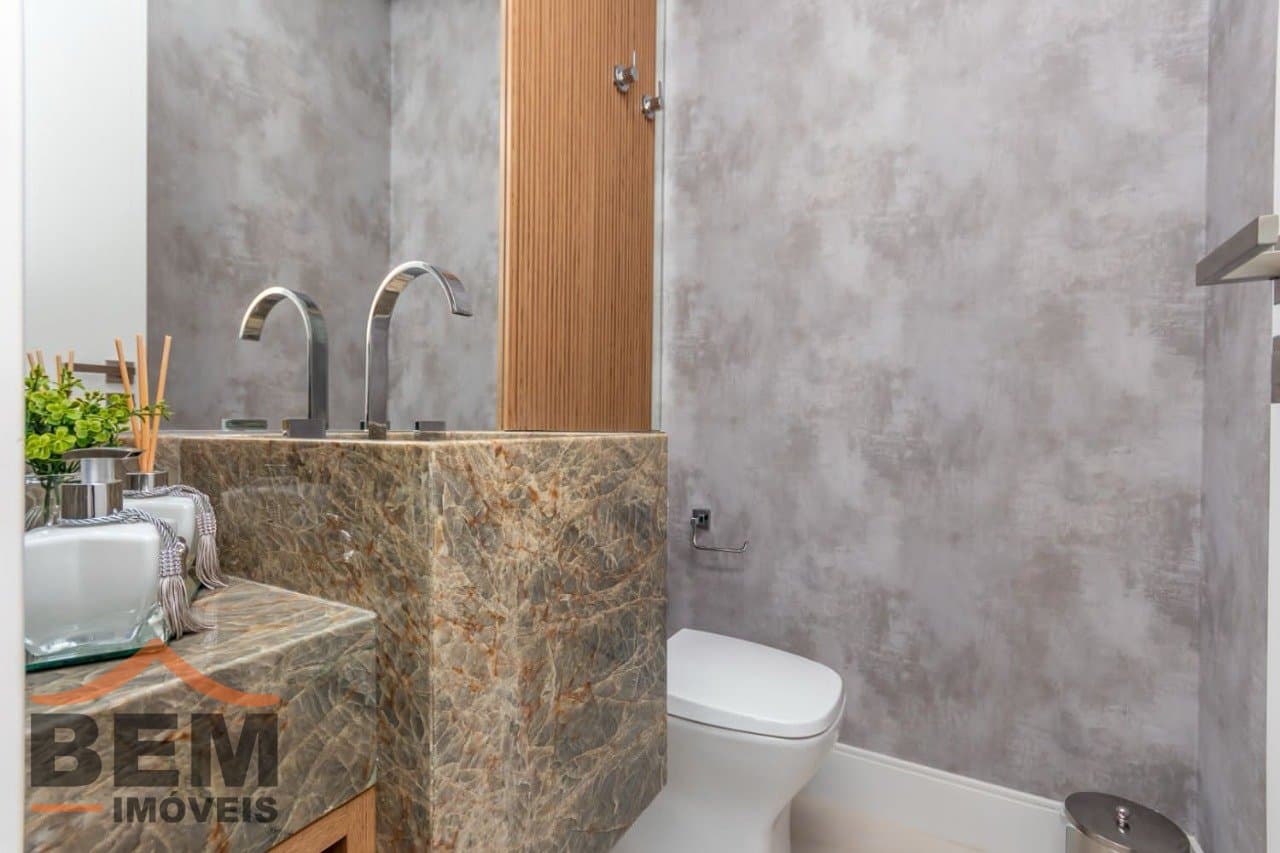 Apartamento para Venda com 4 quartos e 132m² no bairro Centro, em Balneário Camboriú