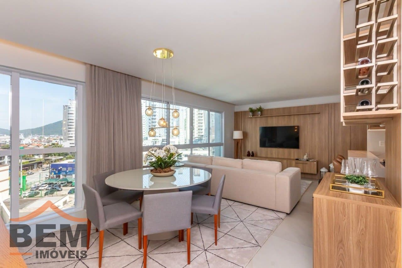 Apartamento para Venda com 4 quartos e 132m² no bairro Centro, em Balneário Camboriú