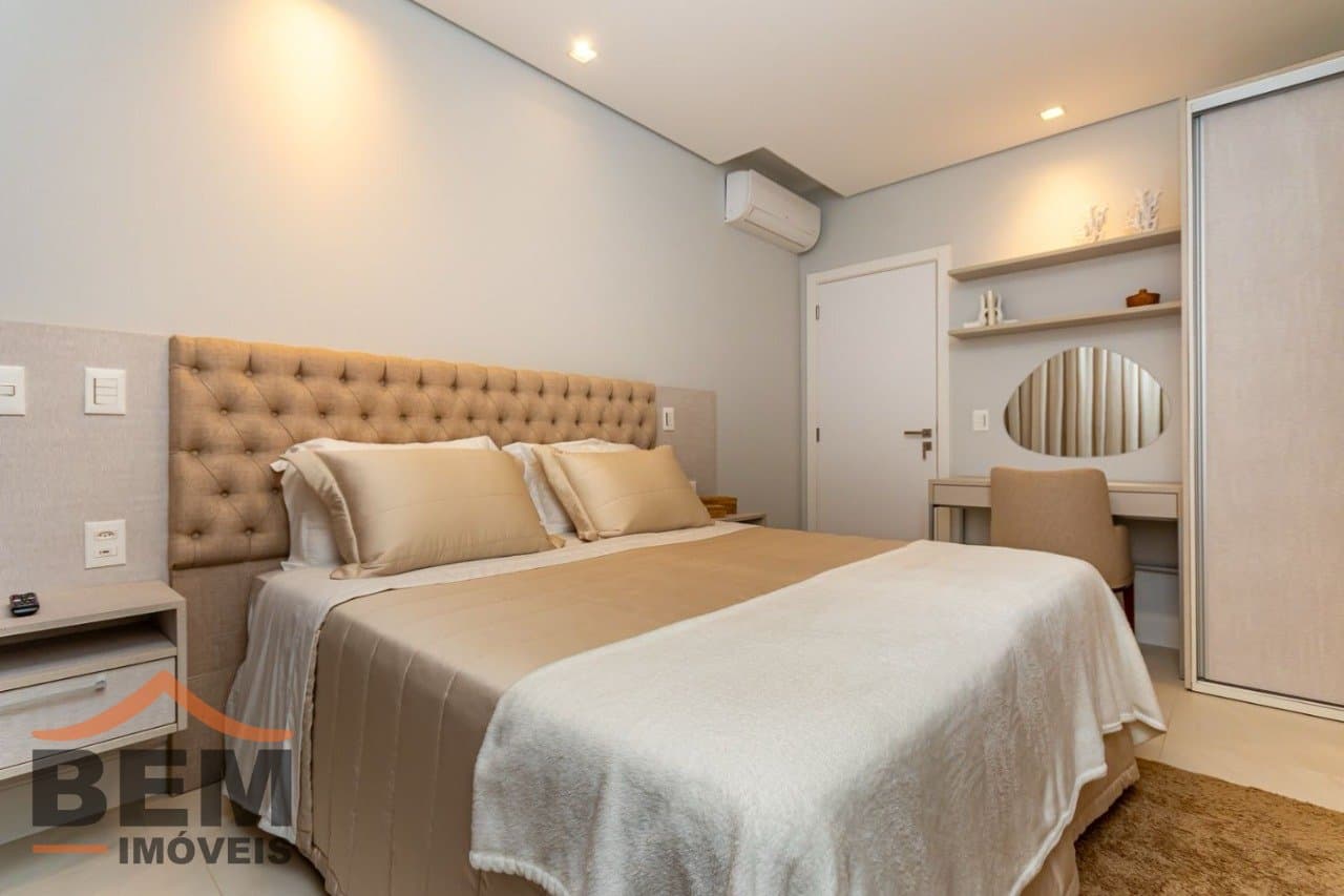 Apartamento para Venda com 4 quartos e 132m² no bairro Centro, em Balneário Camboriú
