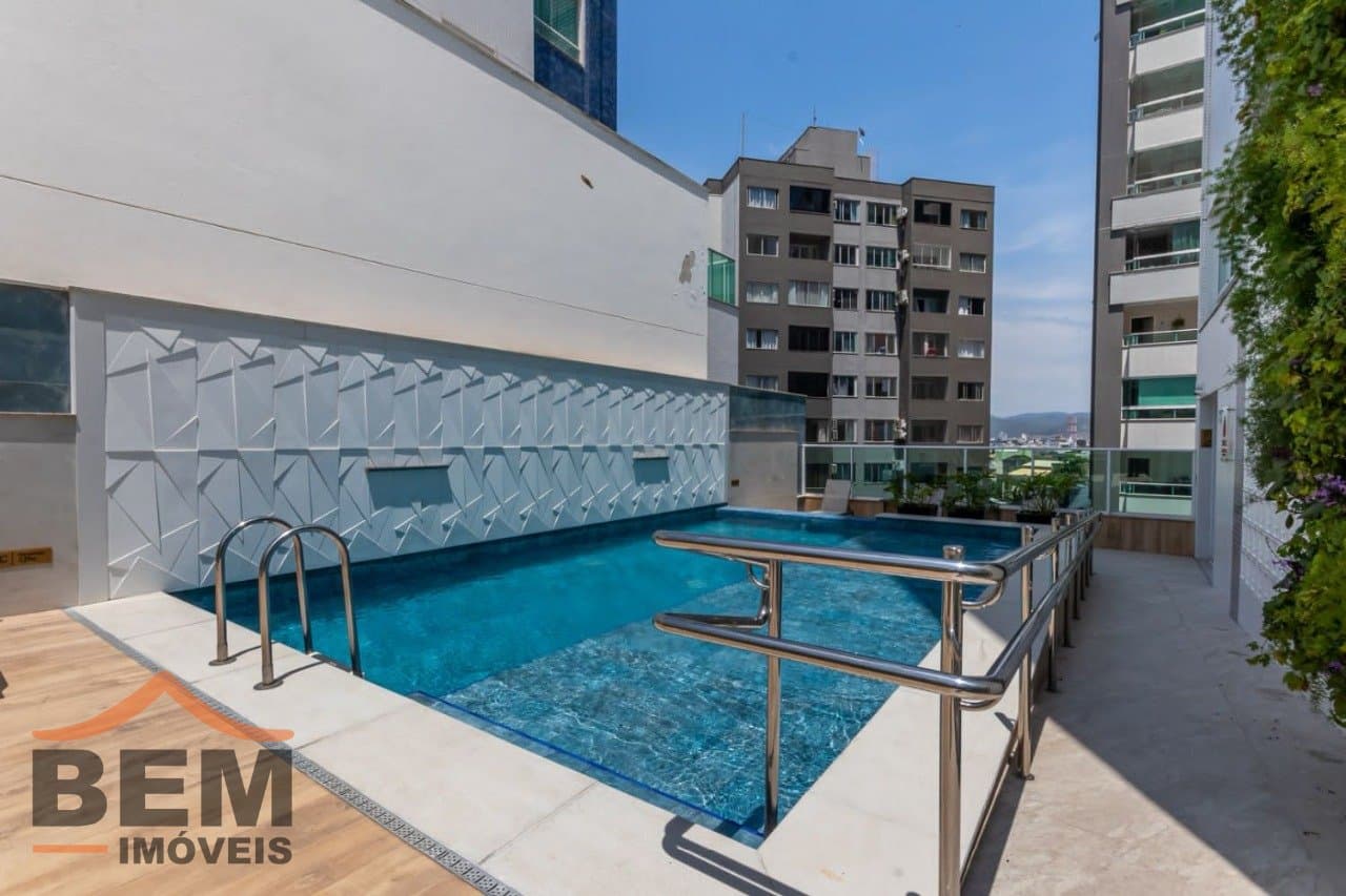 Apartamento para Venda com 4 quartos e 132m² no bairro Centro, em Balneário Camboriú