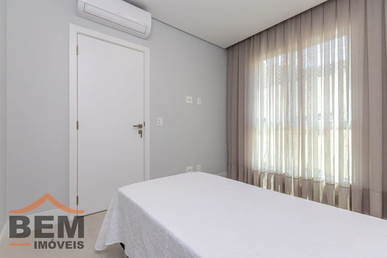 Apartamento para Venda com 4 quartos e 132m² no bairro Centro, em Balneário Camboriú