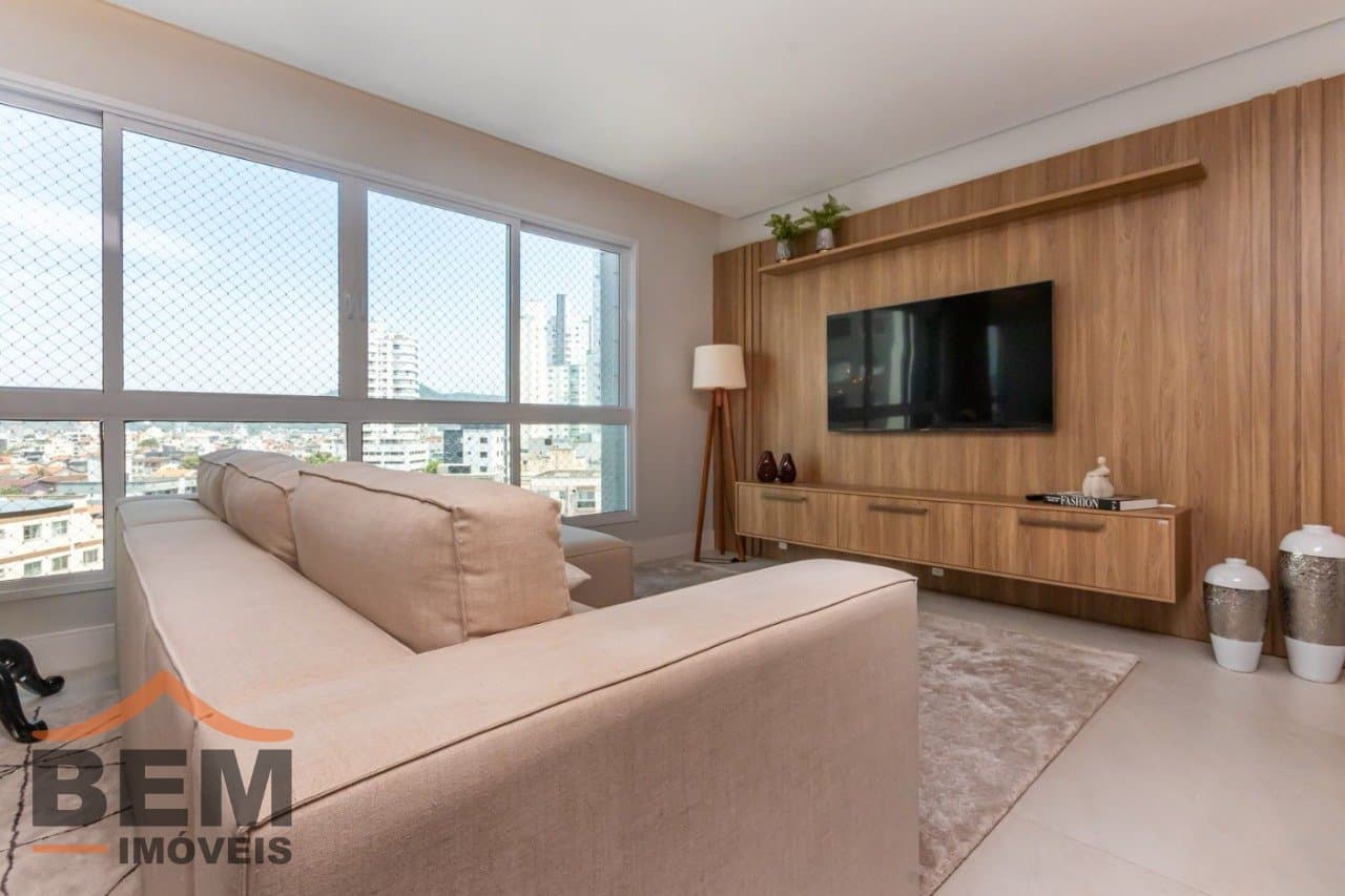 Apartamento para Venda com 4 quartos e 132m² no bairro Centro, em Balneário Camboriú