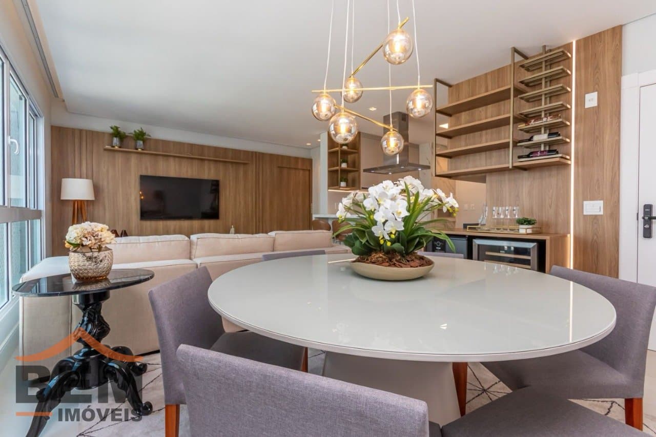 Apartamento para Venda com 4 quartos e 132m² no bairro Centro, em Balneário Camboriú