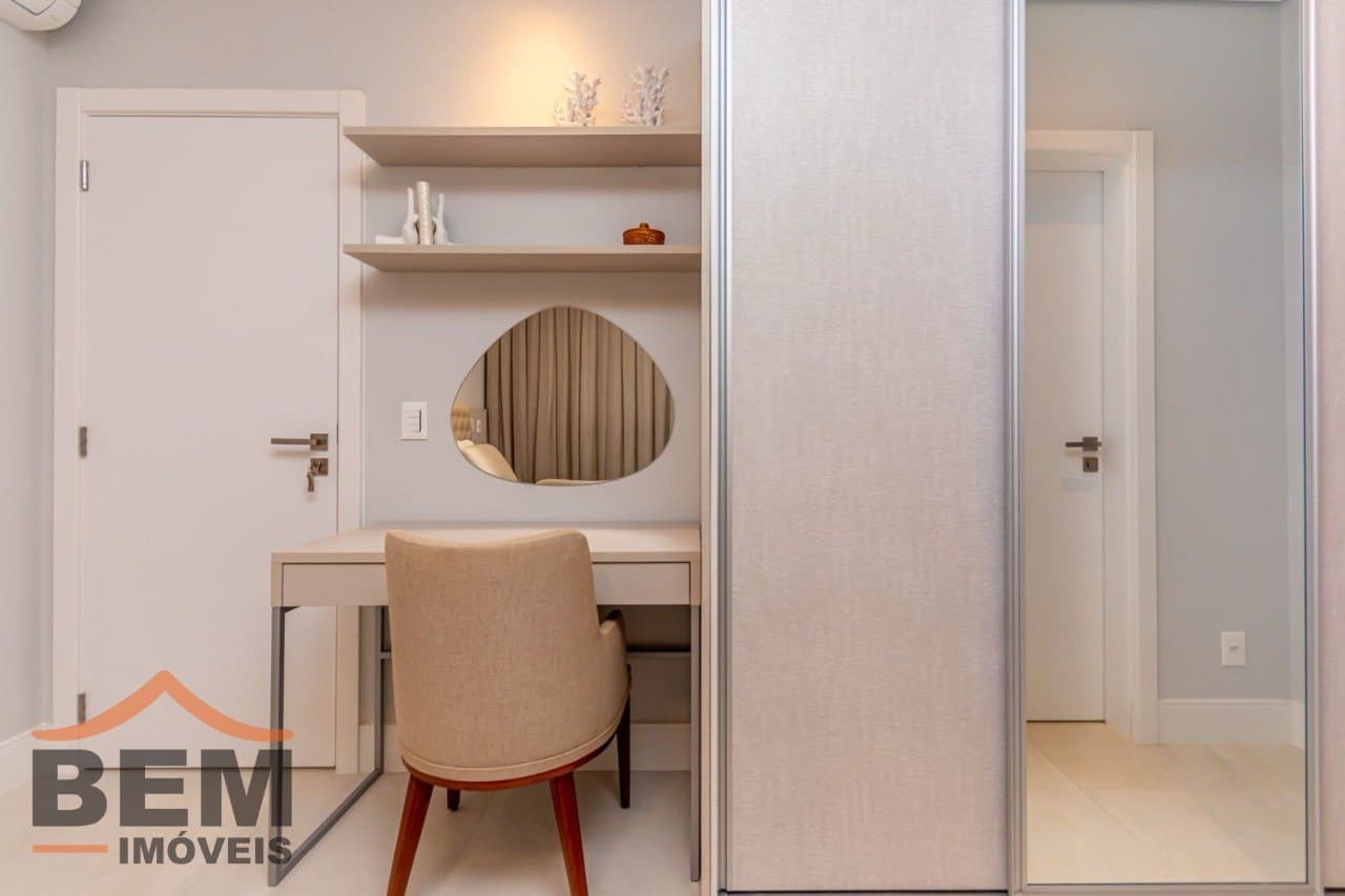 Apartamento para Venda com 4 quartos e 132m² no bairro Centro, em Balneário Camboriú