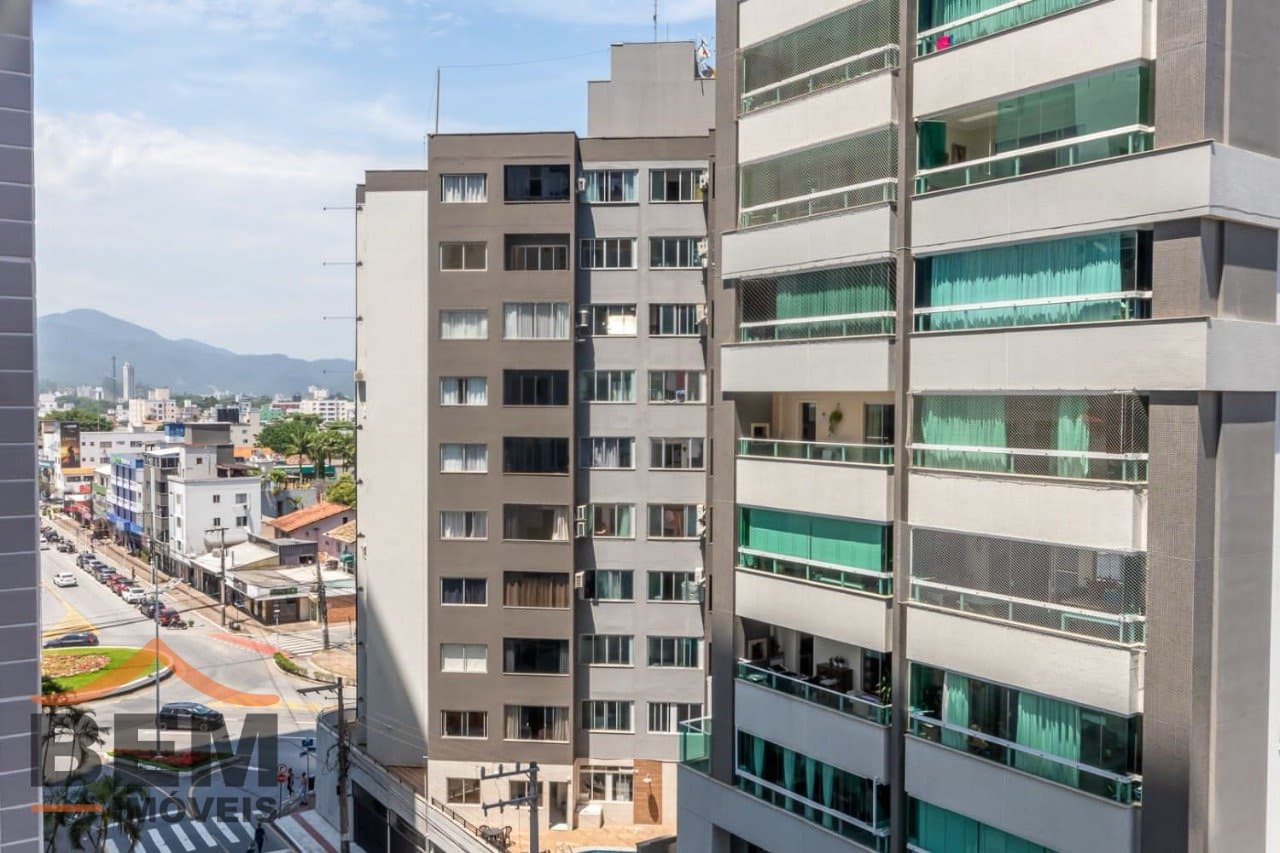 Apartamento para Venda com 4 quartos e 132m² no bairro Centro, em Balneário Camboriú