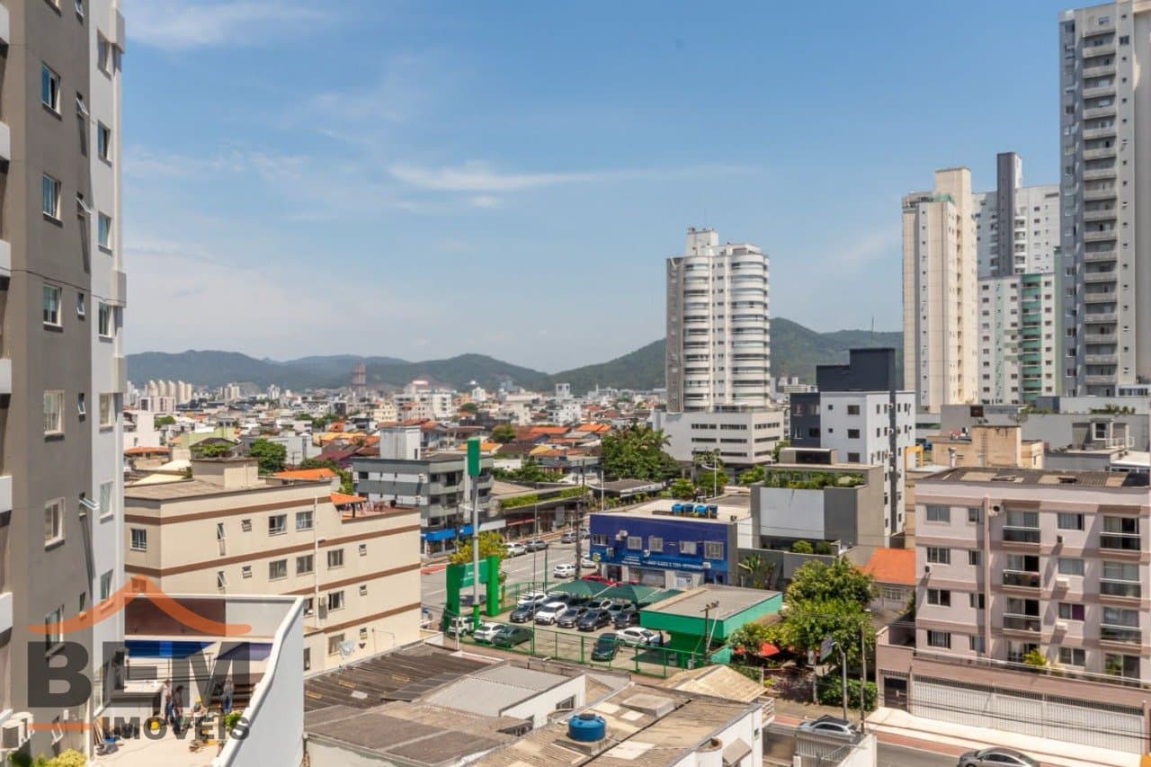 Apartamento para Venda com 4 quartos e 132m² no bairro Centro, em Balneário Camboriú