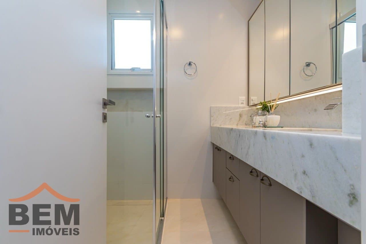Apartamento para Venda com 4 quartos e 132m² no bairro Centro, em Balneário Camboriú