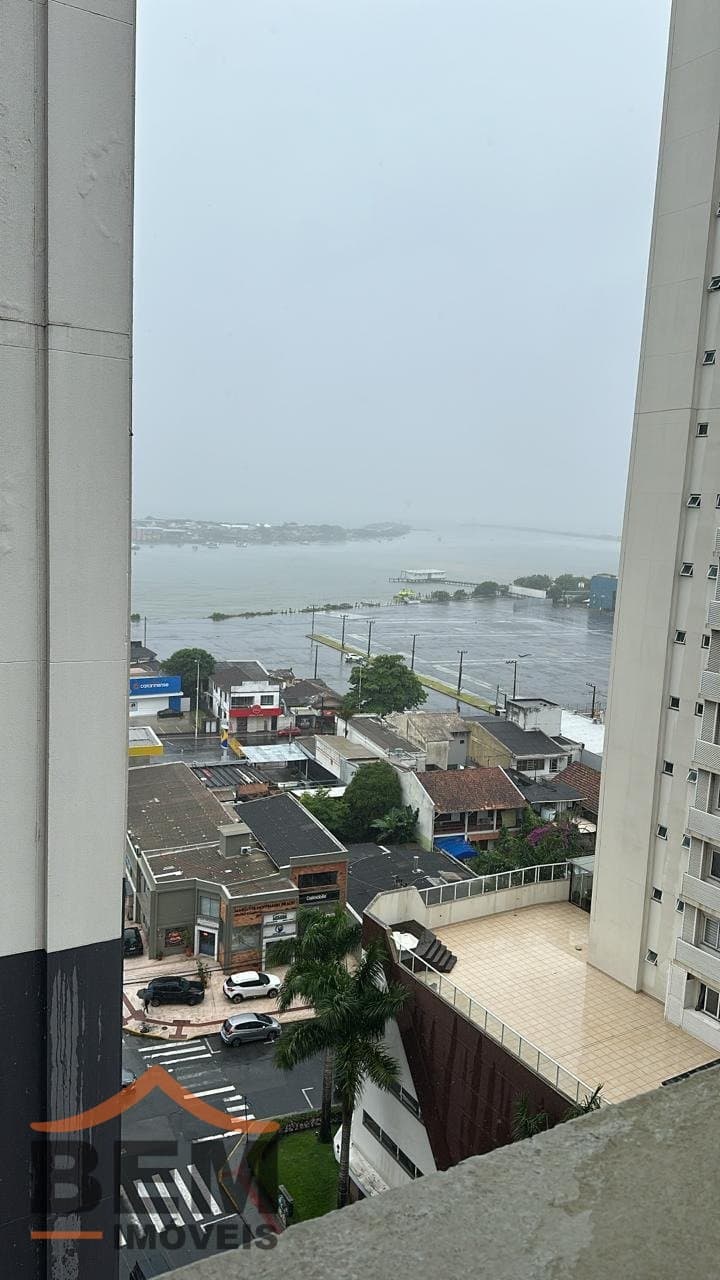 Apartamento para Venda com 3 quartos e 148m² no bairro Centro, em Itajai