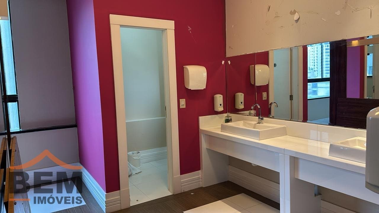 Apartamento para Venda com 3 quartos e 148m² no bairro Centro, em Itajai