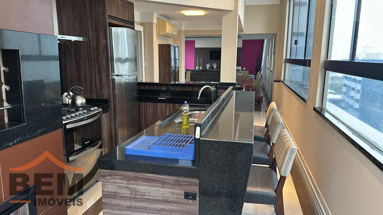 Apartamento para Venda com 3 quartos e 148m² no bairro Centro, em Itajai