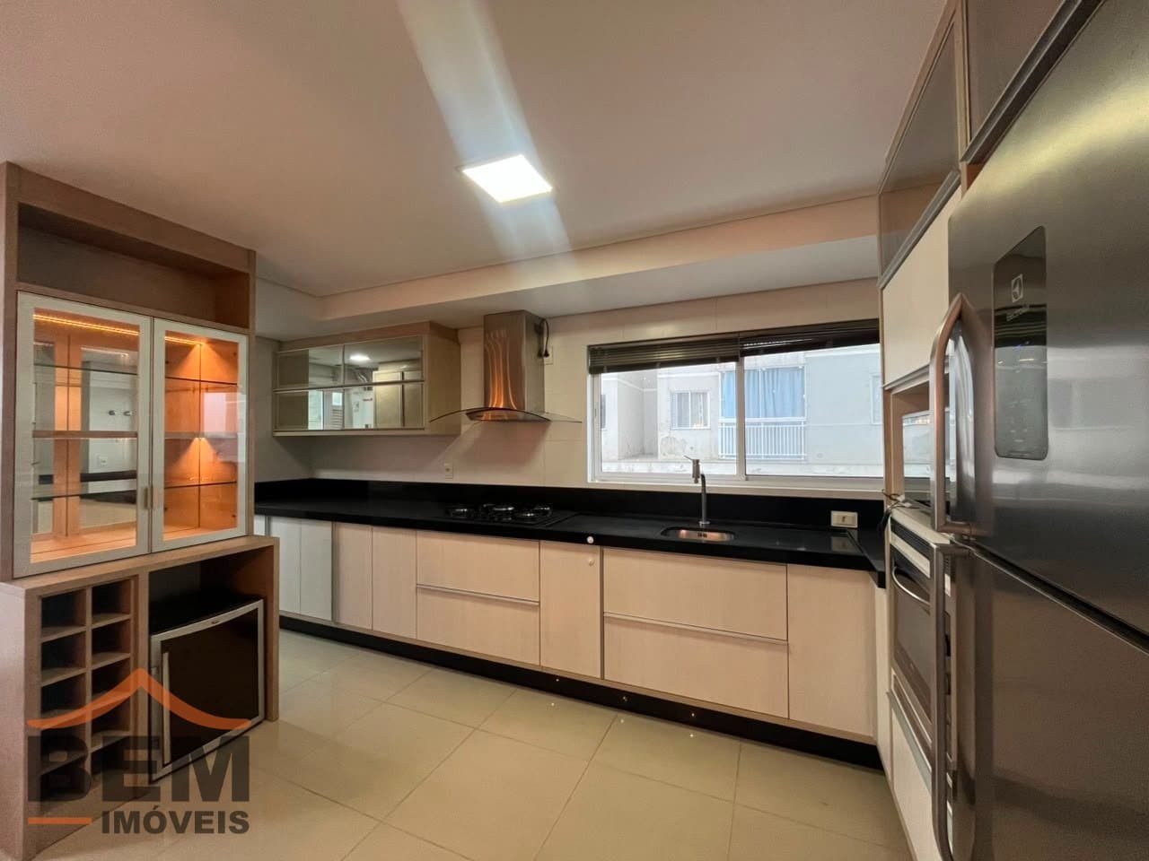 Apartamento para Locação com 2 quartos e 92m² no bairro Ressacada, em Itajaí