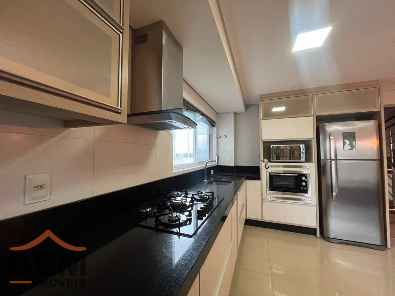 Apartamento para Locação com 2 quartos e 92m² no bairro Ressacada, em Itajaí