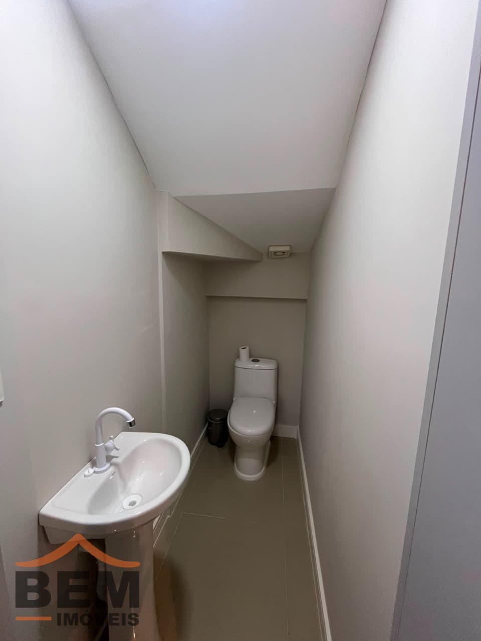 Apartamento para Locação com 2 quartos e 92m² no bairro Ressacada, em Itajaí