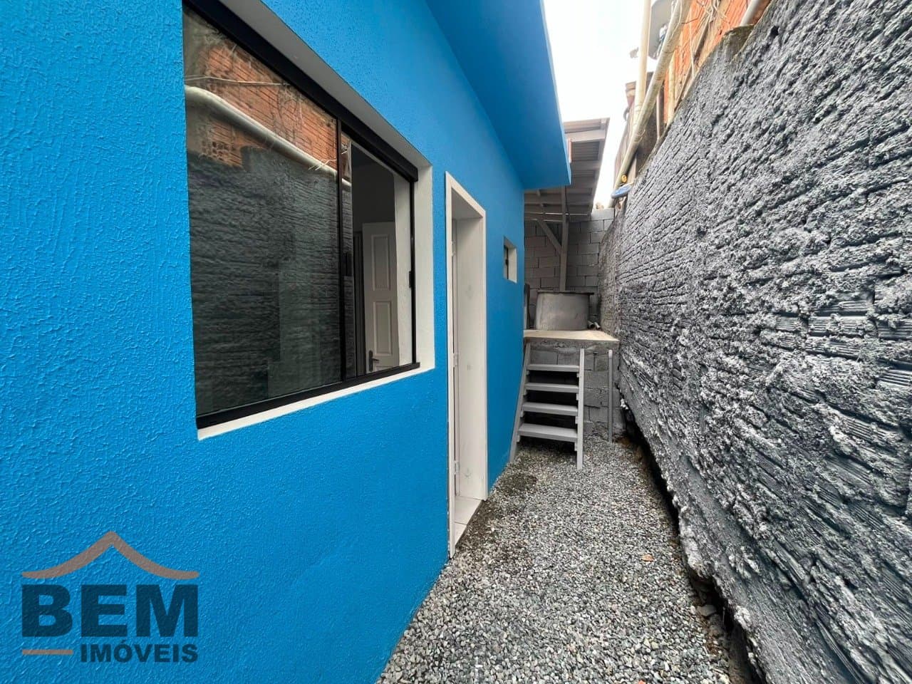 Kitnet para Locação com 1 quarto e 18m² no bairro Praia Brava, em Itajaí