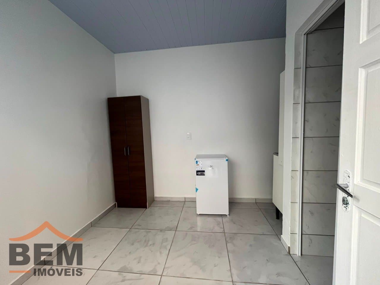 Kitnet para Locação com 1 quarto e 18m² no bairro Praia Brava, em Itajaí