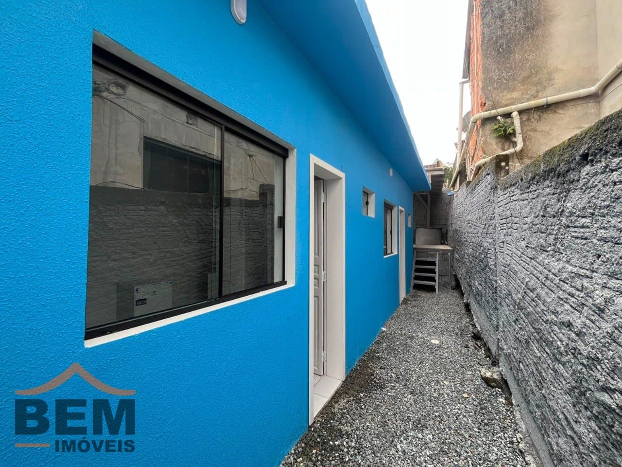 Kitnet para Locação com 1 quarto e 18m² no bairro Praia Brava, em itajai