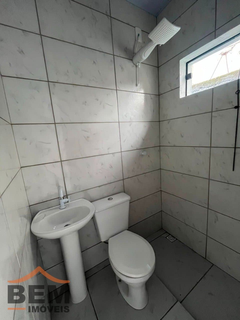 Kitnet para Locação com 1 quarto e 18m² no bairro Praia Brava, em itajai