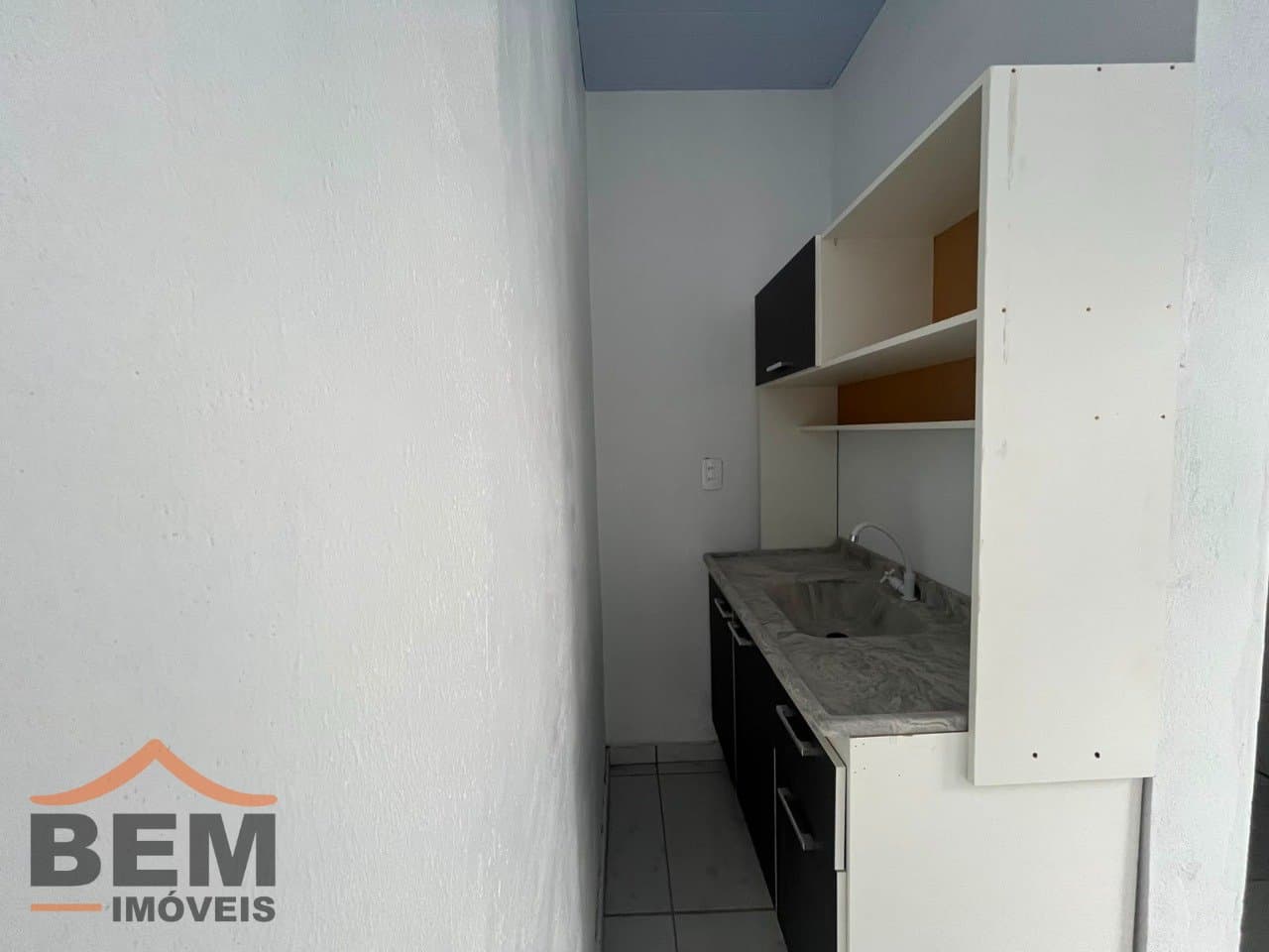 Kitnet para Locação com 1 quarto e 18m² no bairro Praia Brava, em itajai