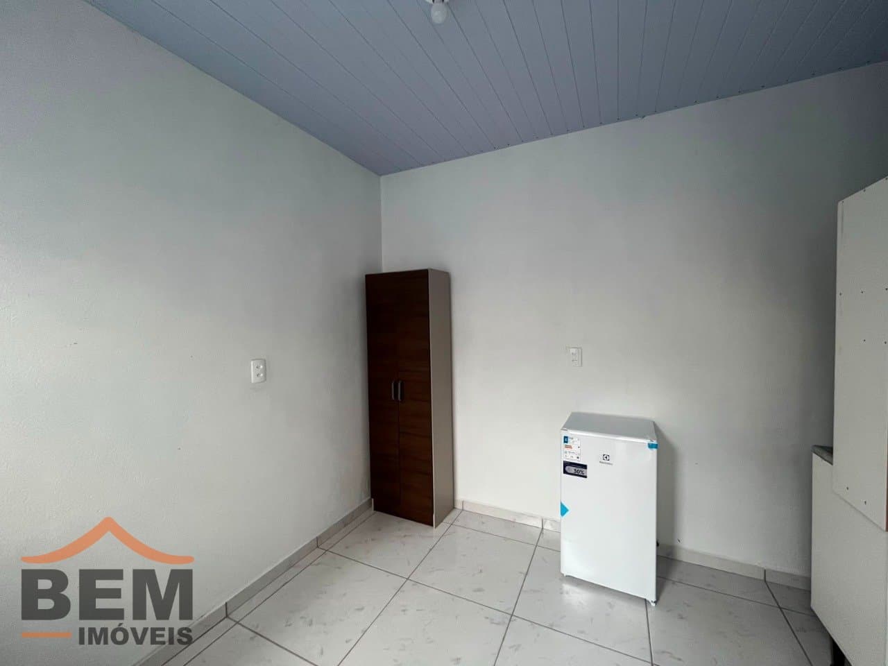 Kitnet para Locação com 1 quarto e 18m² no bairro Praia Brava, em itajai
