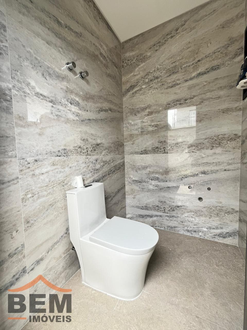 Casa em Condomínio para Venda com 4 quartos e 305m² no bairro Santa Regina, em Camboriú: WhatsApp Image 2026-08-11 at 9.22