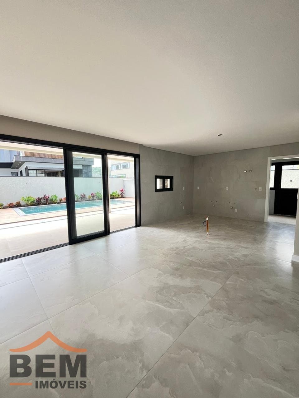 Casa em Condomínio para Venda com 4 quartos e 305m² no bairro Santa Regina, em Camboriú: WhatsApp Image 2026-08-11 at 9.22