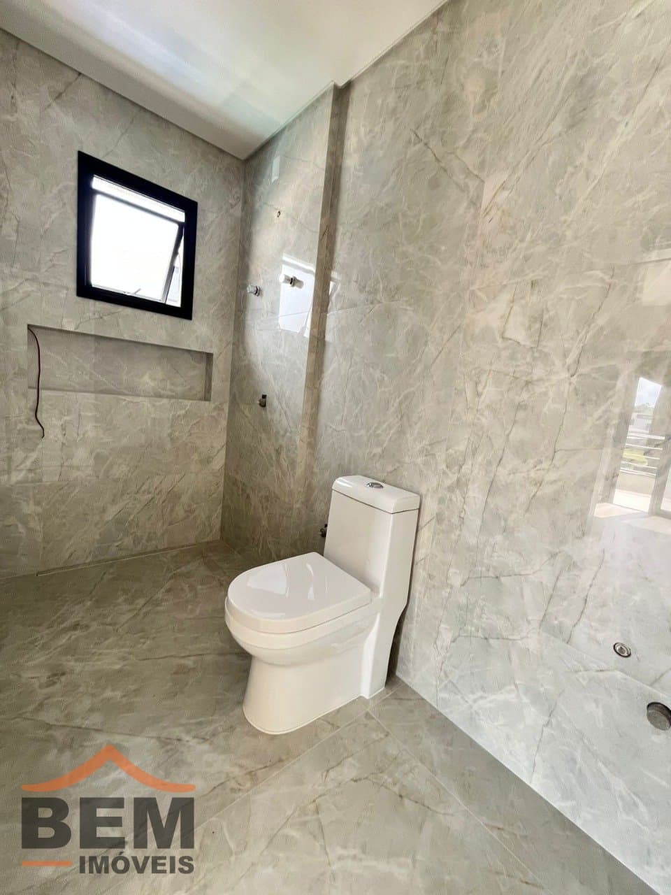 Casa em Condomínio para Venda com 4 quartos e 305m² no bairro Santa Regina, em Camboriú: WhatsApp Image 2026-08-11 at 9.22