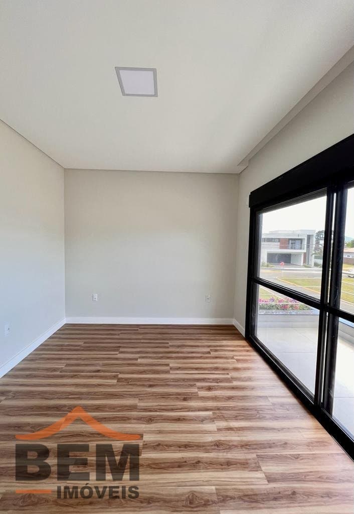 Casa em Condomínio para Venda com 4 quartos e 265m² no bairro Santa Regina, em Camboriú: WhatsApp Image 2026-08-11 at 9.21