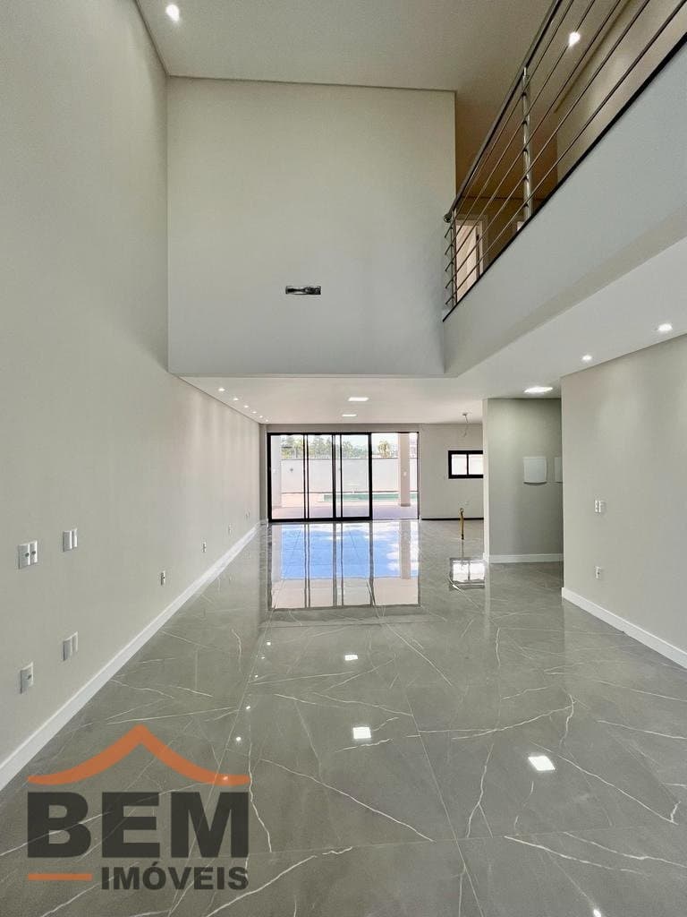 Casa em Condomínio para Venda com 4 quartos e 265m² no bairro Santa Regina, em Camboriú: WhatsApp Image 2026-08-11 at 9.21