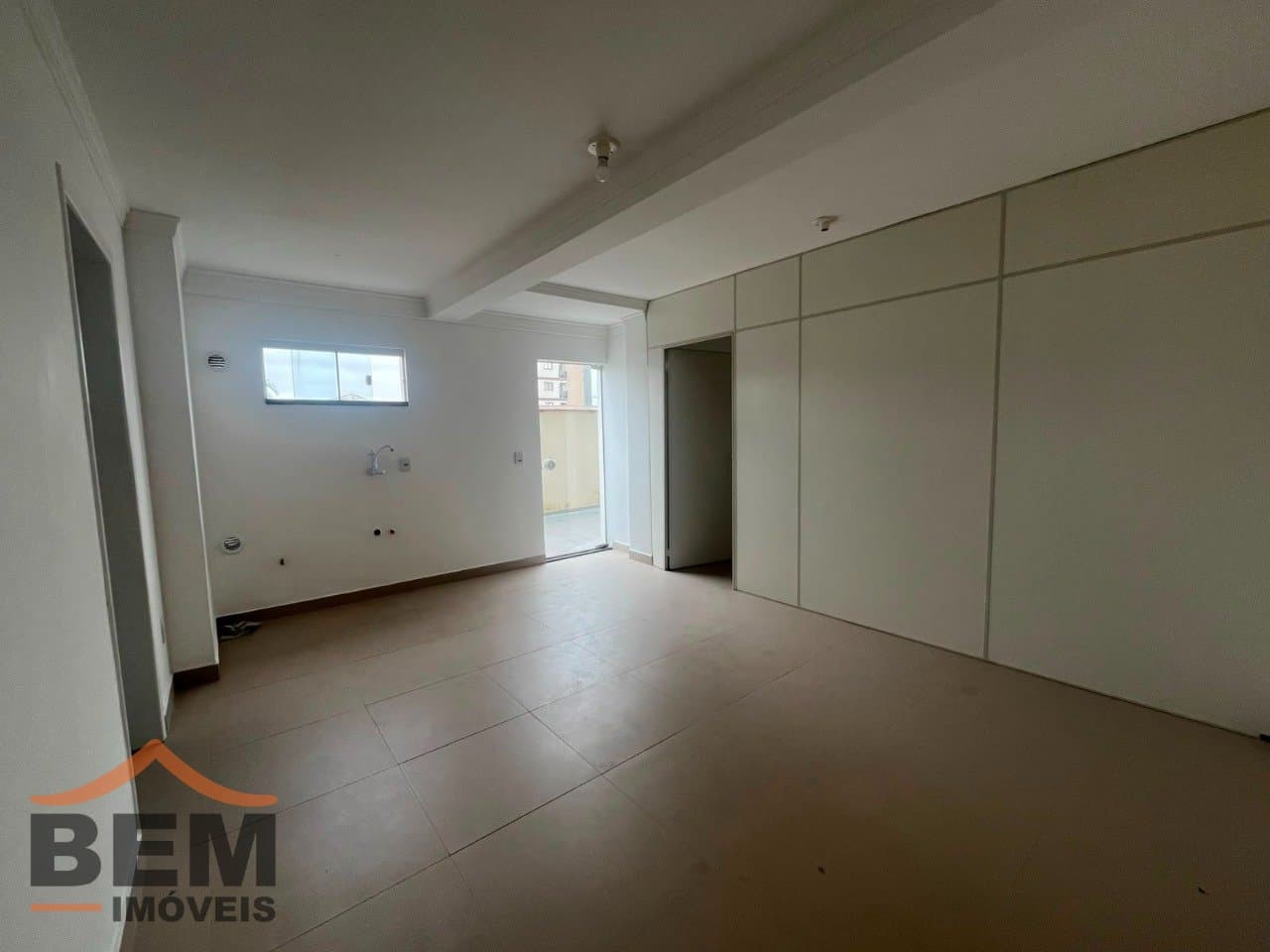 Apartamento para Locação com 1 quarto e 40m² no bairro Centro, em Navegantes