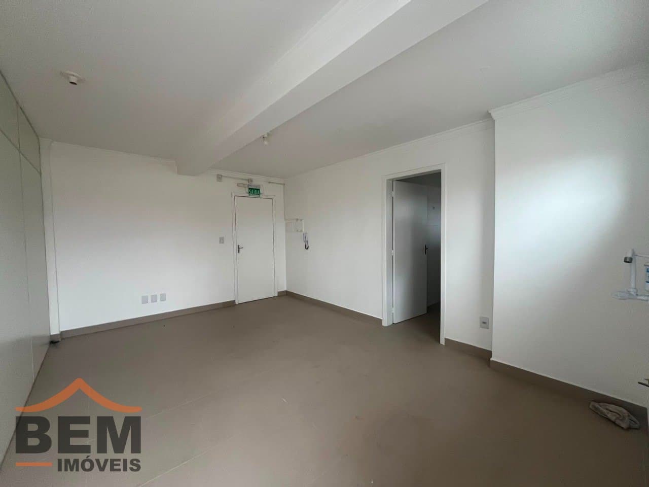 Apartamento para Locação com 1 quarto e 40m² no bairro Centro, em Navegantes