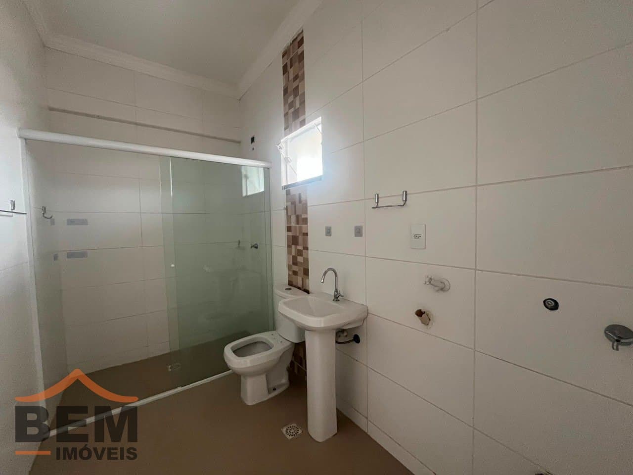 Apartamento para Locação com 1 quarto e 40m² no bairro Centro, em Navegantes