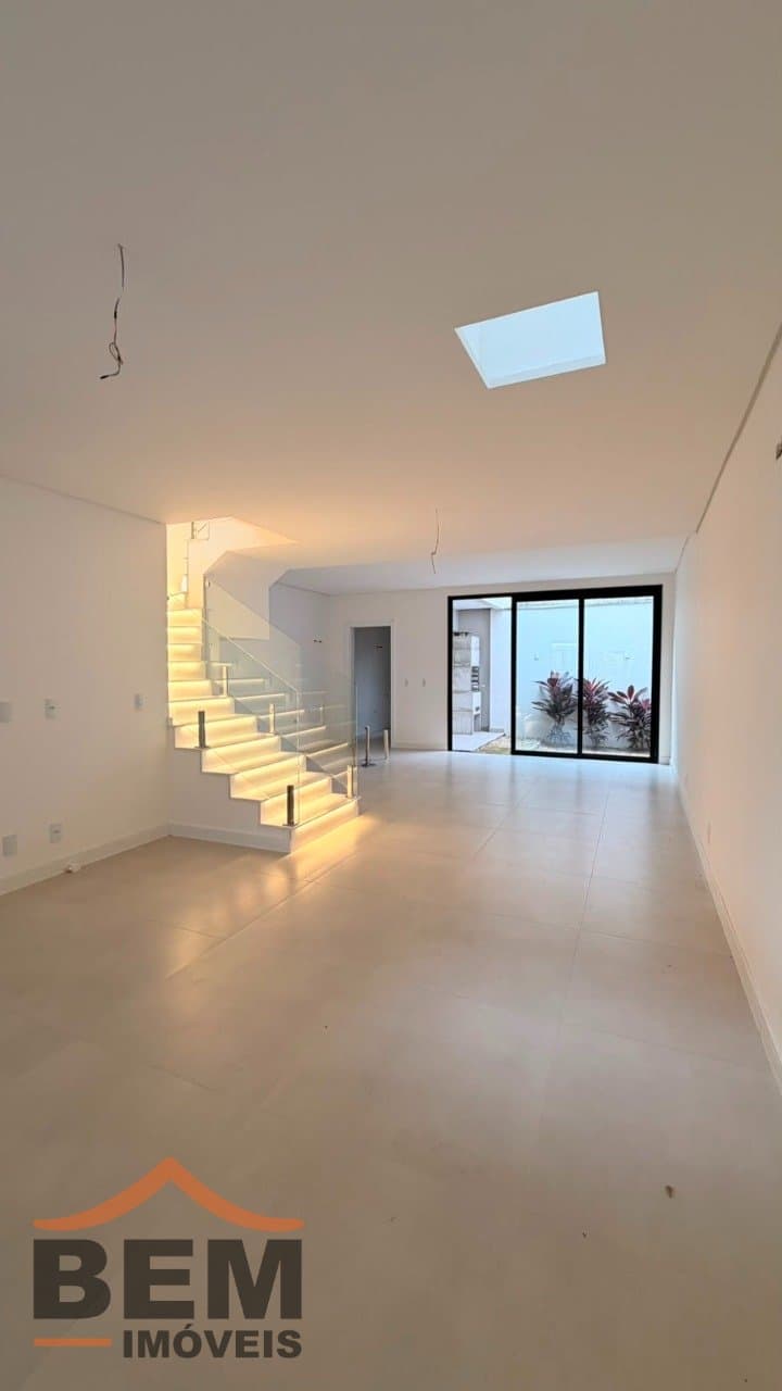 Casa para Venda com 3 quartos e 160m² no bairro Fazenda, em Itajaí
