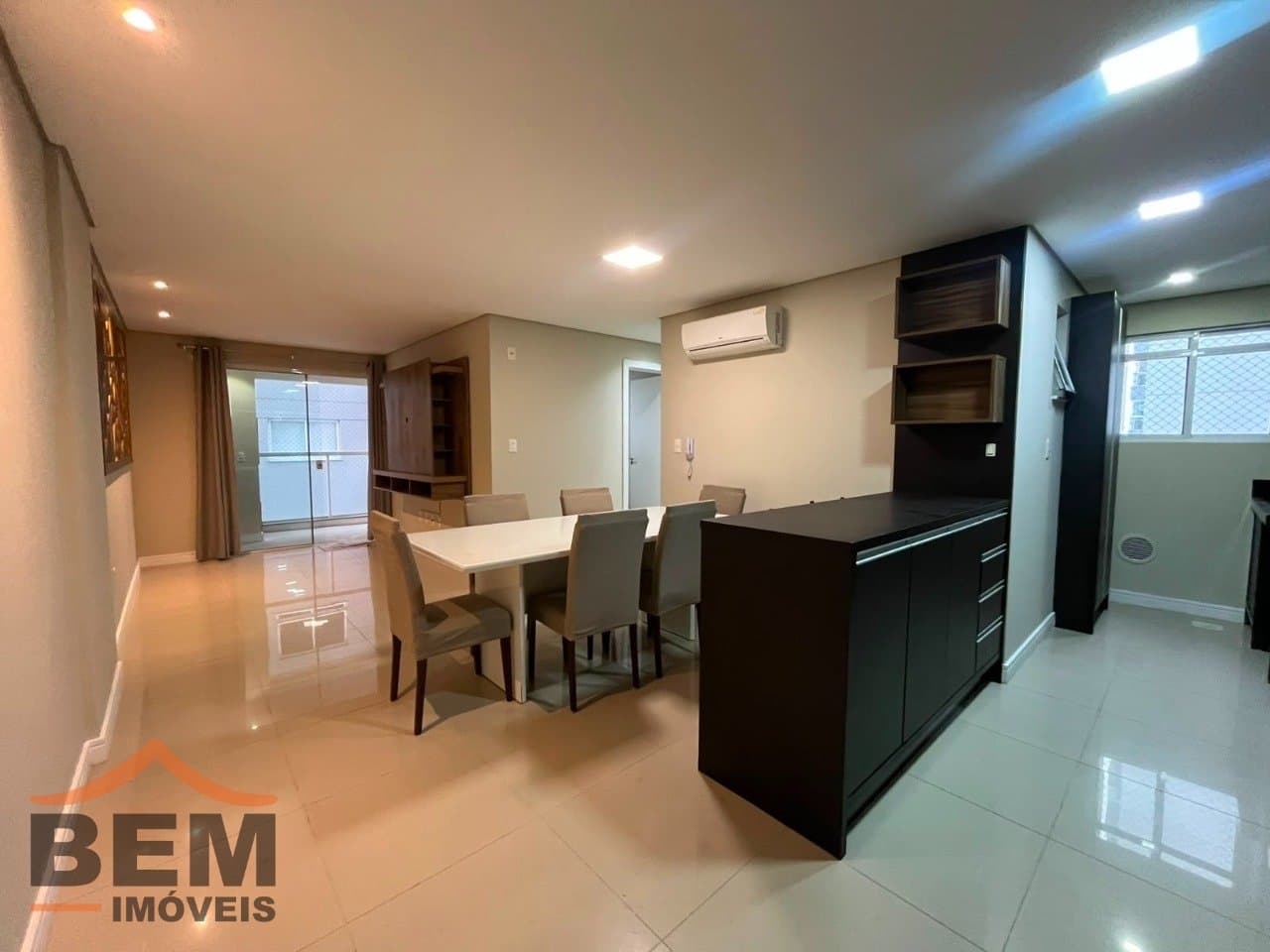 Apartamento com 3 quartos e 82m² no bairro São João, em Itajaí