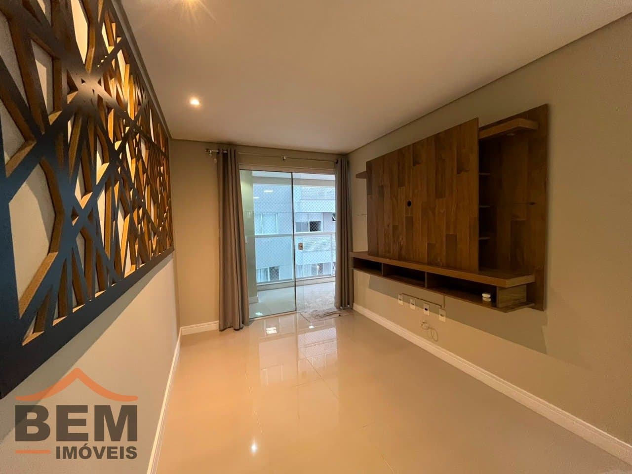 Apartamento com 3 quartos e 82m² no bairro São João, em Itajaí