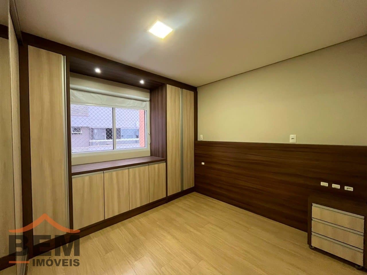 Apartamento com 3 quartos e 82m² no bairro São João, em Itajaí