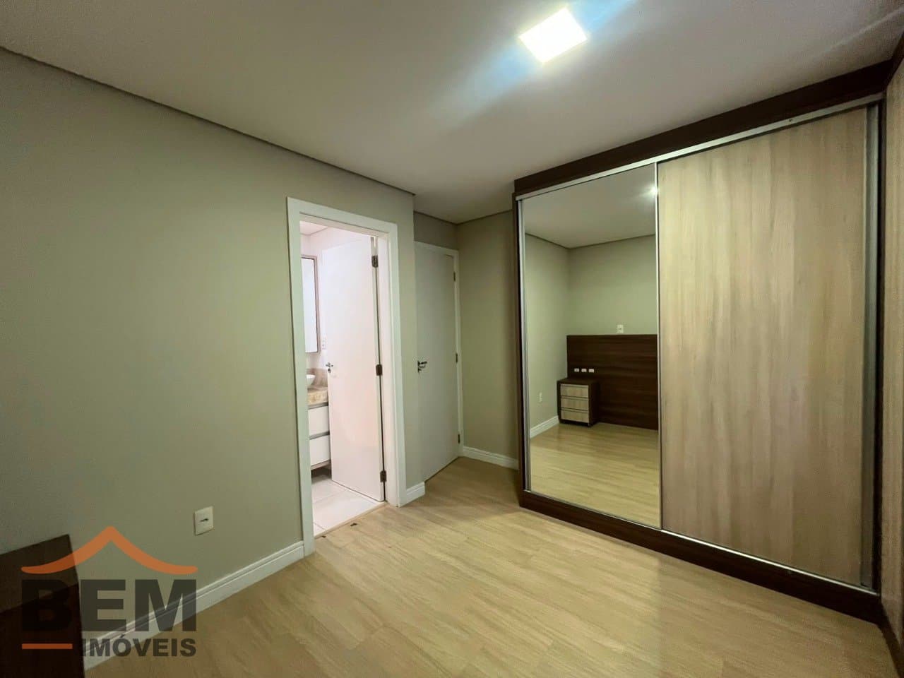 Apartamento com 3 quartos e 82m² no bairro São João, em Itajaí