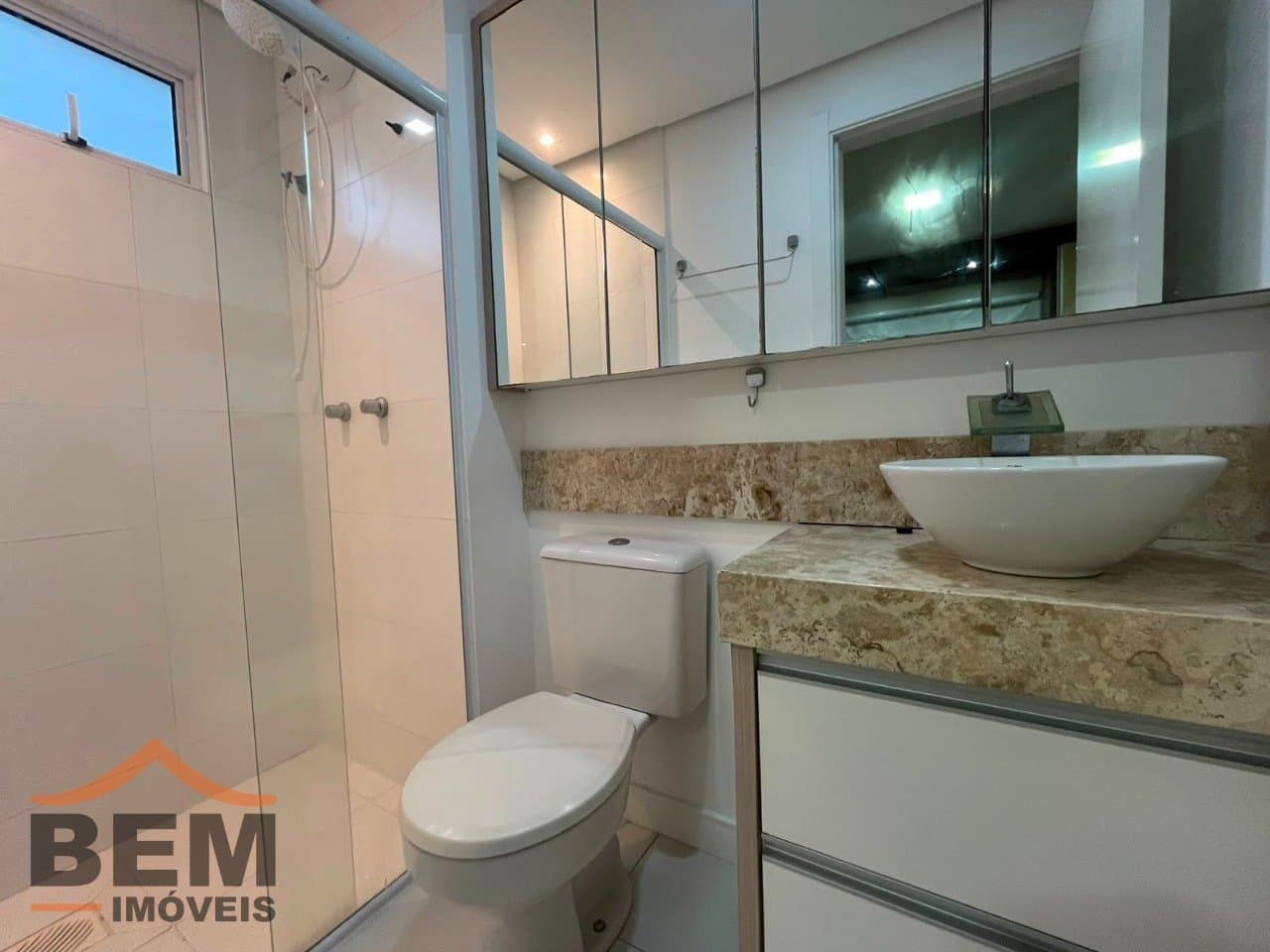 Apartamento com 3 quartos e 82m² no bairro São João, em Itajaí