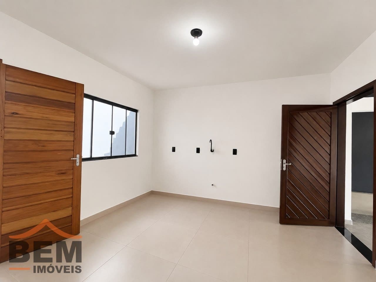 Casa para Locação com 2 quartos e 80m² no bairro Cordeiros, em Itajaí