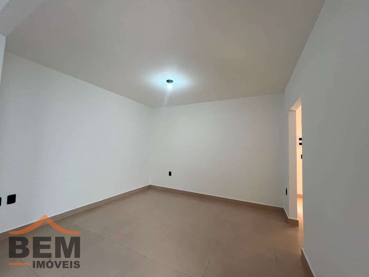 Casa para Locação com 2 quartos e 80m² no bairro Cordeiros, em Itajaí