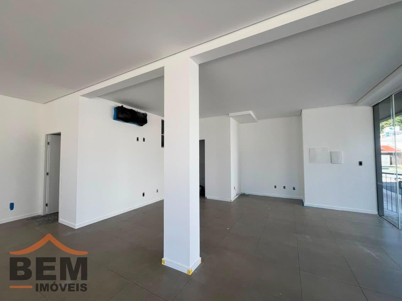 Sala Comercial para Locação com 72m² no bairro Centro, em Itajaí