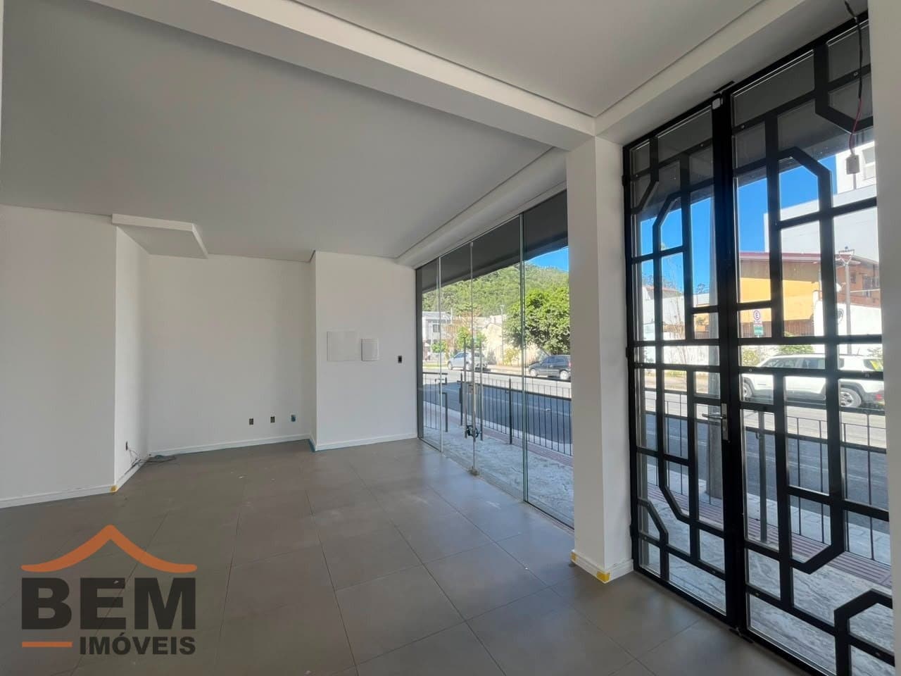 Sala Comercial para Locação com 72m² no bairro Centro, em Itajaí