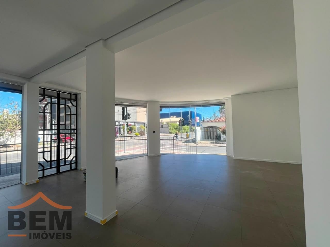 Sala Comercial para Locação com 72m² no bairro Centro, em Itajaí