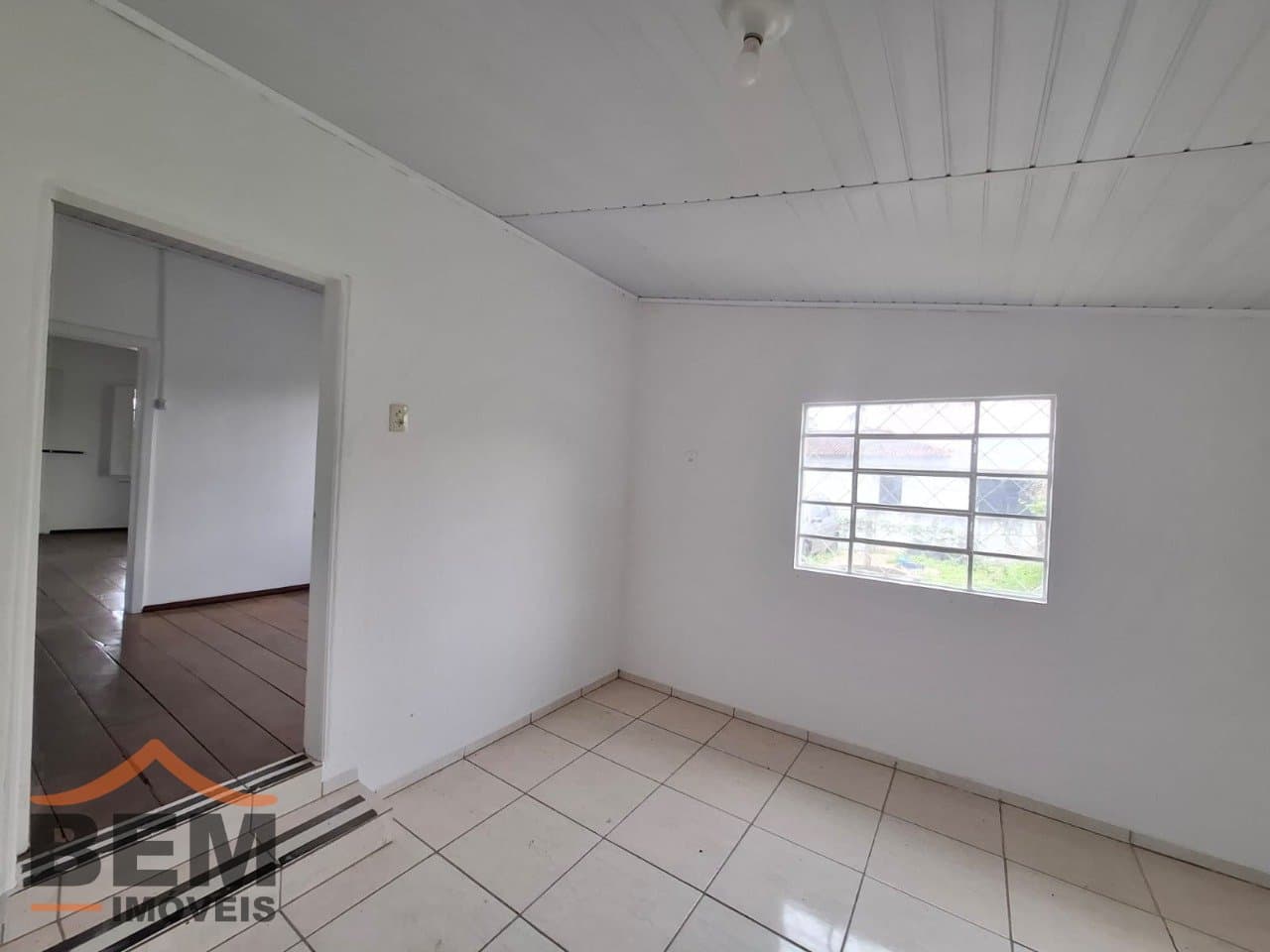 Casa comercial para Locação com 130m² no bairro São João, em Itajaí