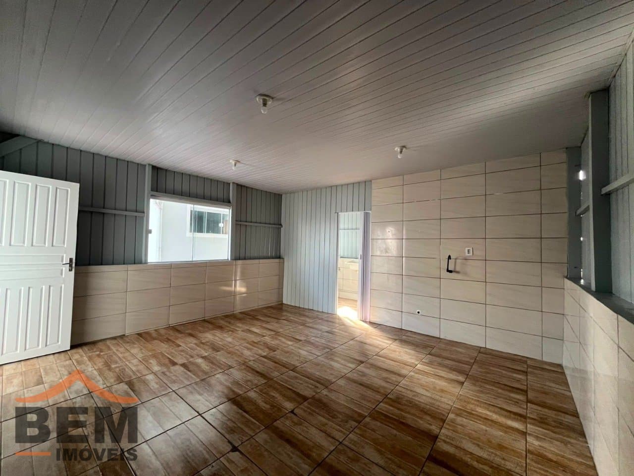 Apartamento para Locação com 2 quartos e 40m² no bairro São Vicente, em Itajaí