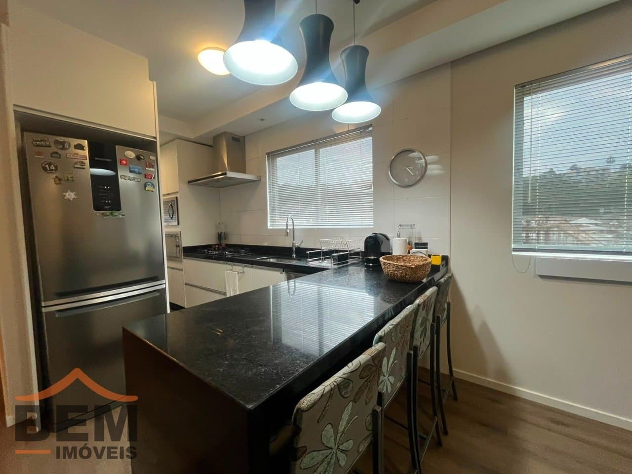 Apartamento para Locação com 3 quartos e 90m² no bairro Praia Brava de Itajaí, em Itajaí