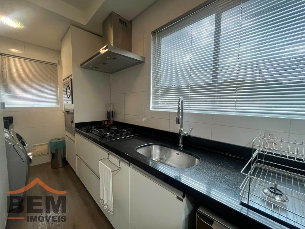 Apartamento para Locação com 3 quartos e 90m² no bairro Praia Brava de Itajaí, em Itajaí